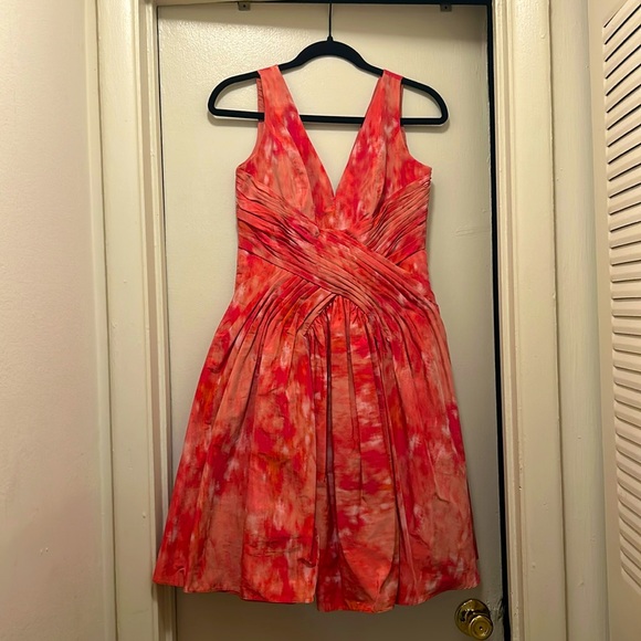 Monique Lhuillier Dresses & Skirts - Monique Lhuillier Red Print Cocktail Dress